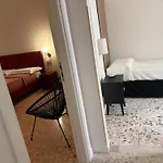 Bed & Breakfast Duepuntozer0 *