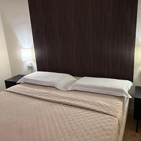 Duepuntozer0 Alojamento de Acomodação e Pequeno-almoço Reggio di Calabria