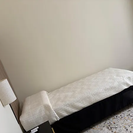 Duepuntozer0 فندق مبيت وإفطار ريجّو دي كالابريا